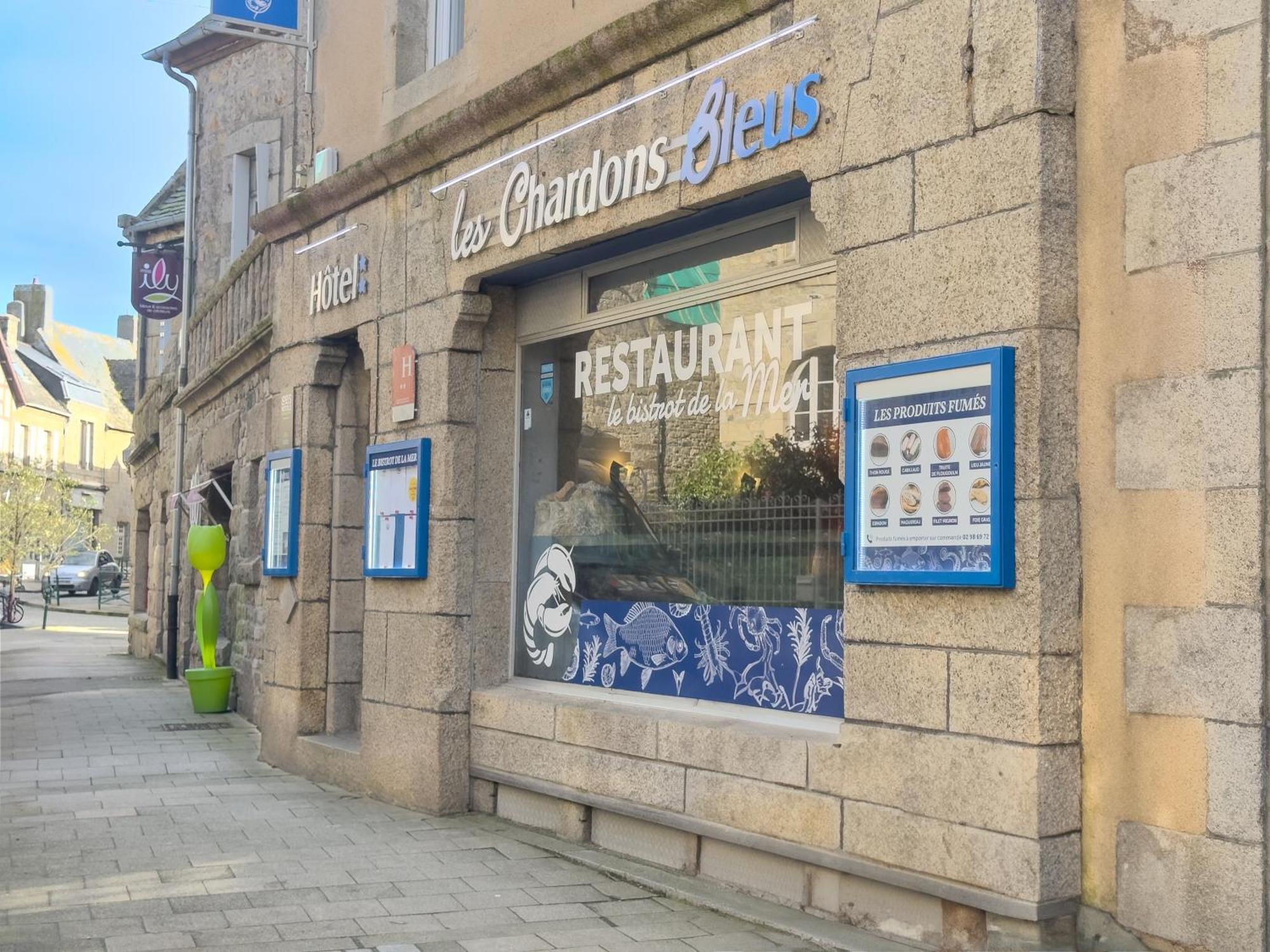 רוסקוף Logis Hotel Les Chardons Bleus Restaurant Le Bistrot De La Mer מראה חיצוני תמונה