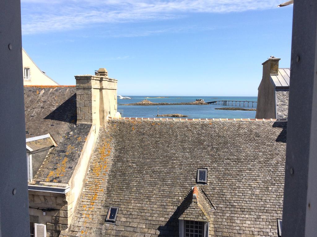 רוסקוף Logis Hotel Les Chardons Bleus Restaurant Le Bistrot De La Mer מראה חיצוני תמונה
